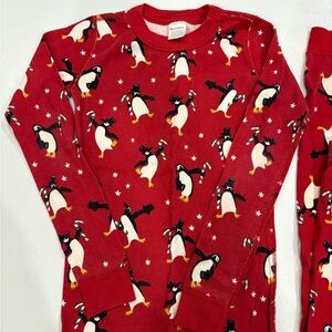 Hanna Andersson Festive Penguin Kids Pajama Set